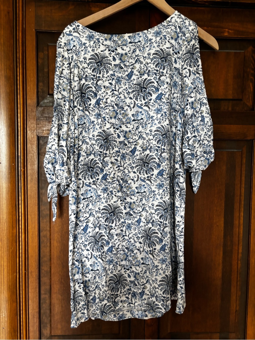 H&M White and Blue Floral Mini Dress